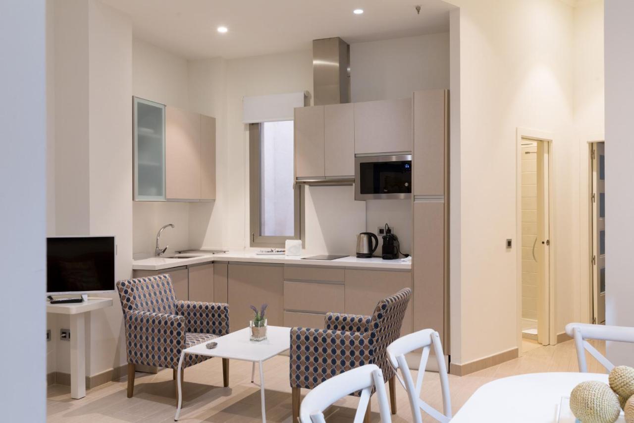 Welldone Cathedral Suites Seville Exterior photo