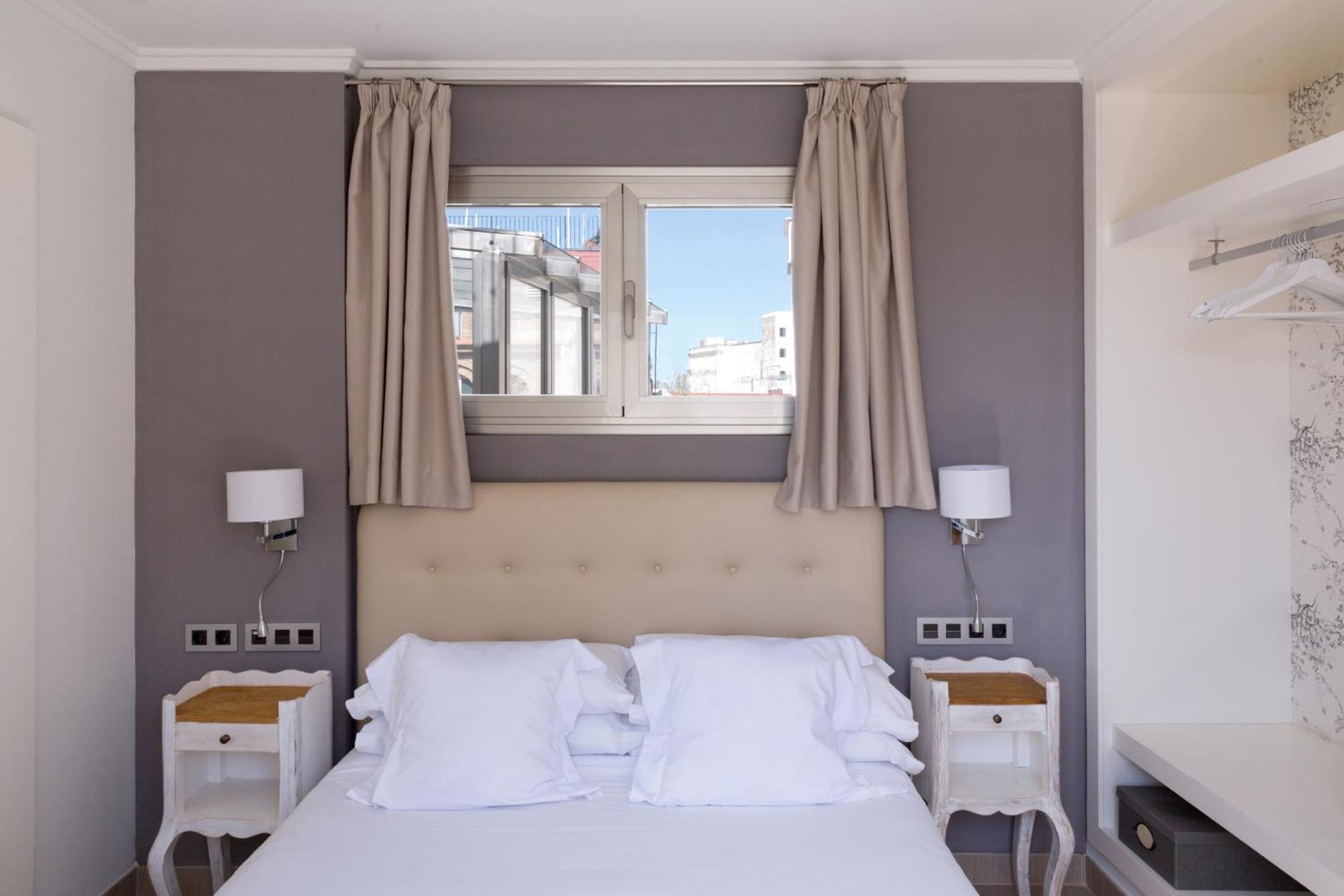 Welldone Cathedral Suites Seville Room photo